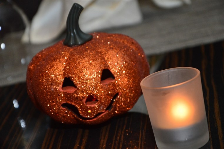 Le Chic Du Bal Masque 